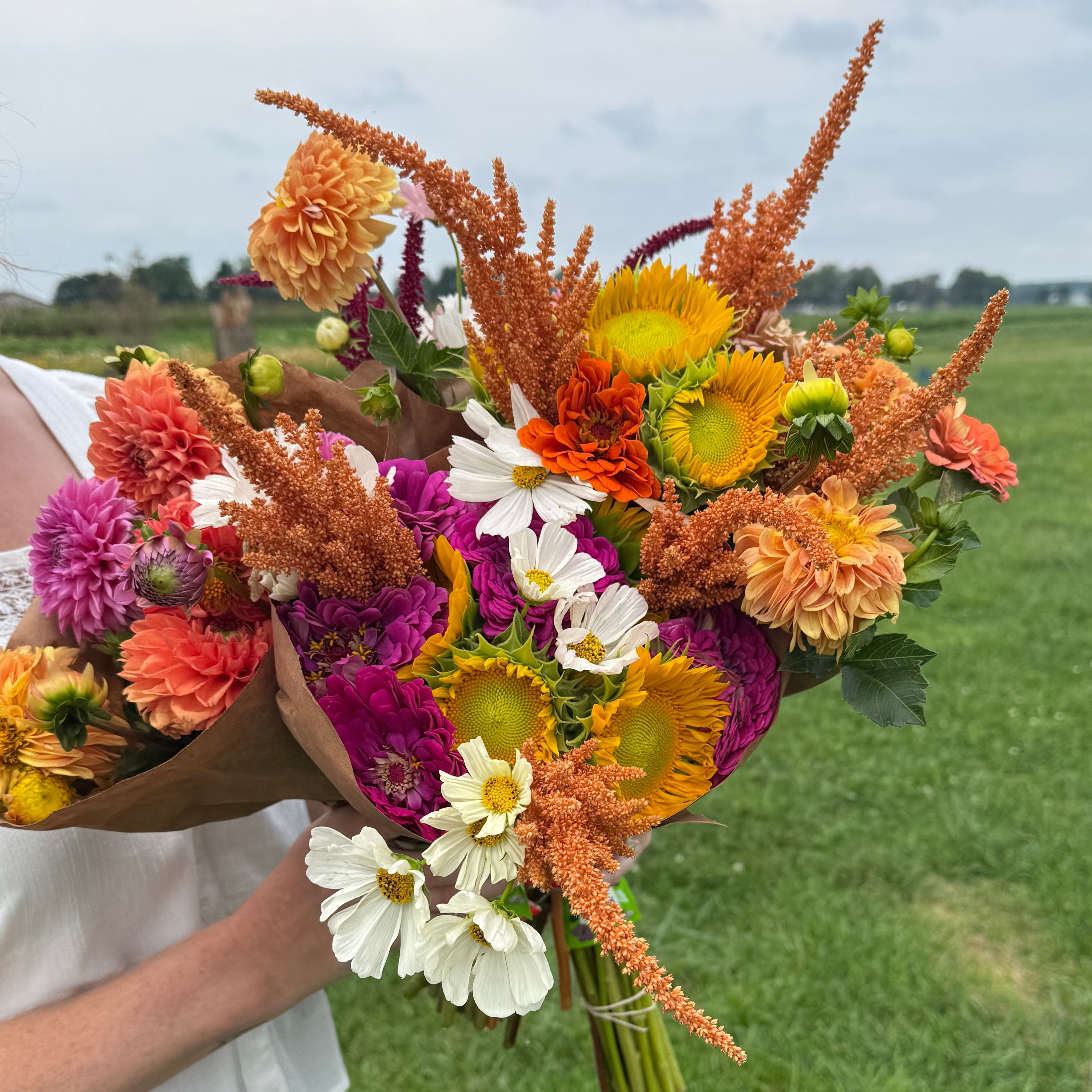 Summer Sign-off Bouquet Subscription (3 bouquet deliveries)
